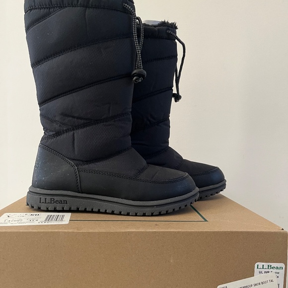 LIKE NEW! LL Bean kids’ winter boots - Picture 2 of 4